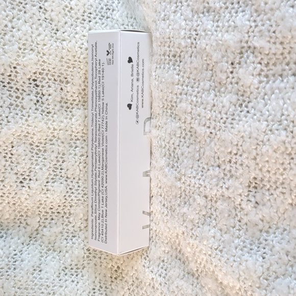 KAB Lip Oil in Juicy Melon, 6g/0.2fl oz - Picture 9 of 9